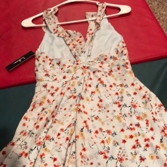 Dress - Picture 2 of 2